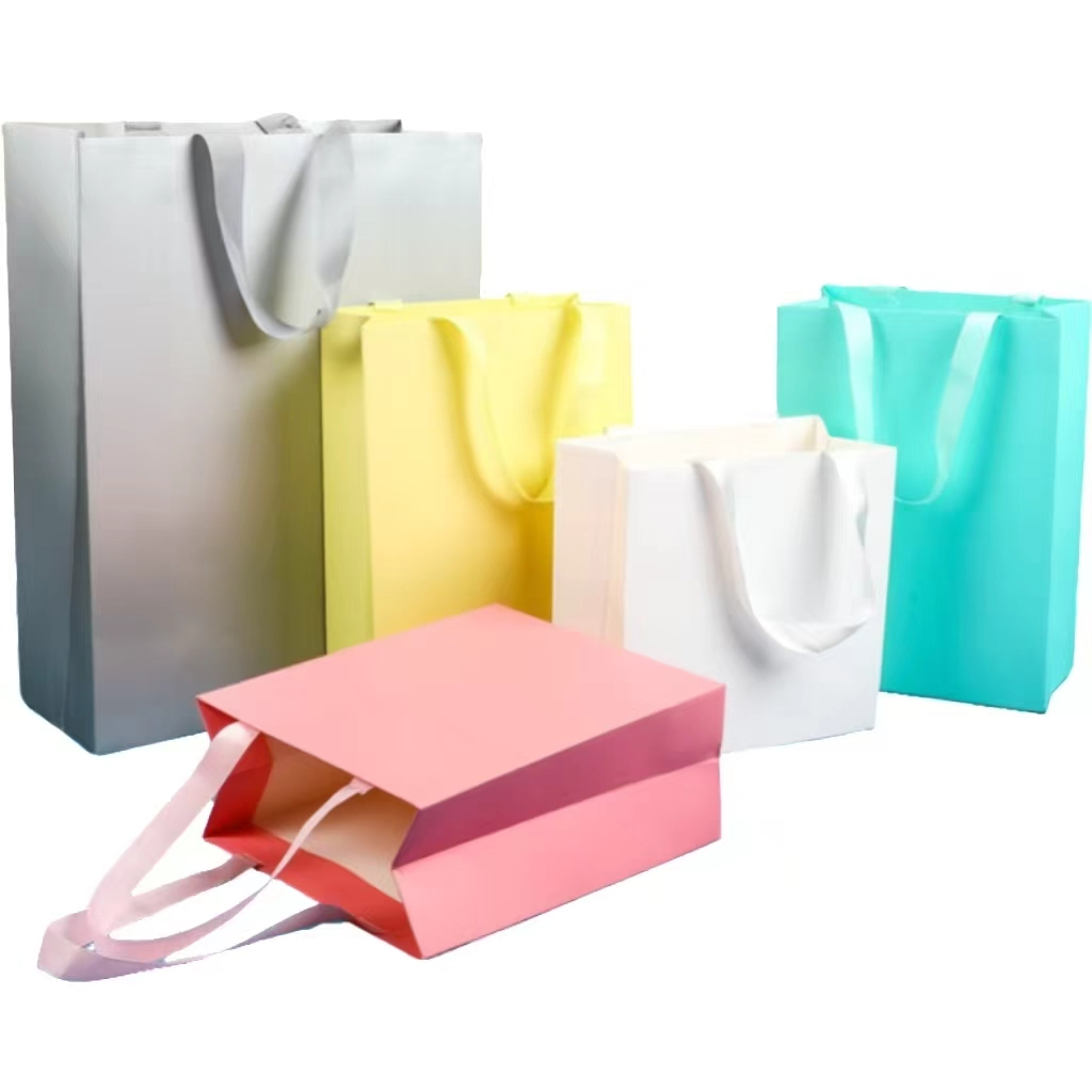 Printing Personalized Reusable Your logo Cardboard Paper Bag Clothing Store Jewelry Store Luxury Gift  Paper Bag