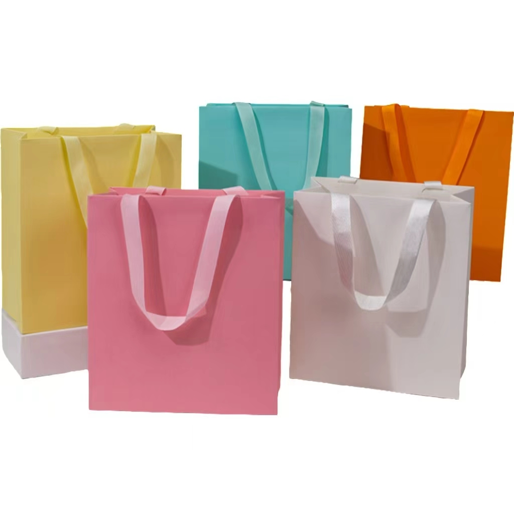 Wholesale Custom Packaging Colored Paper Shopping Bags Retail Boutique Shopping Gift Paper Bags with Your logo