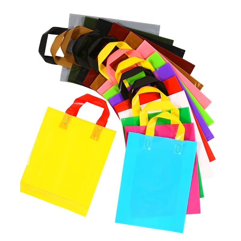 Vertical Plastic Shopping Gift Bags Wholesale Clothing Store Logo Printed Tote Plastic  Bags with Custom Logo